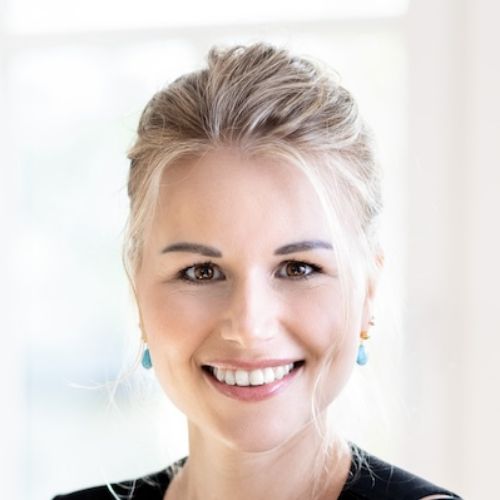 Foto von 
        Dr. Anja Stürzl
    